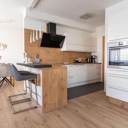 Apartment Klagenfurt Center With Free Parking - Ring41 Klagenfurt am Woerthersee Kültér fotó
