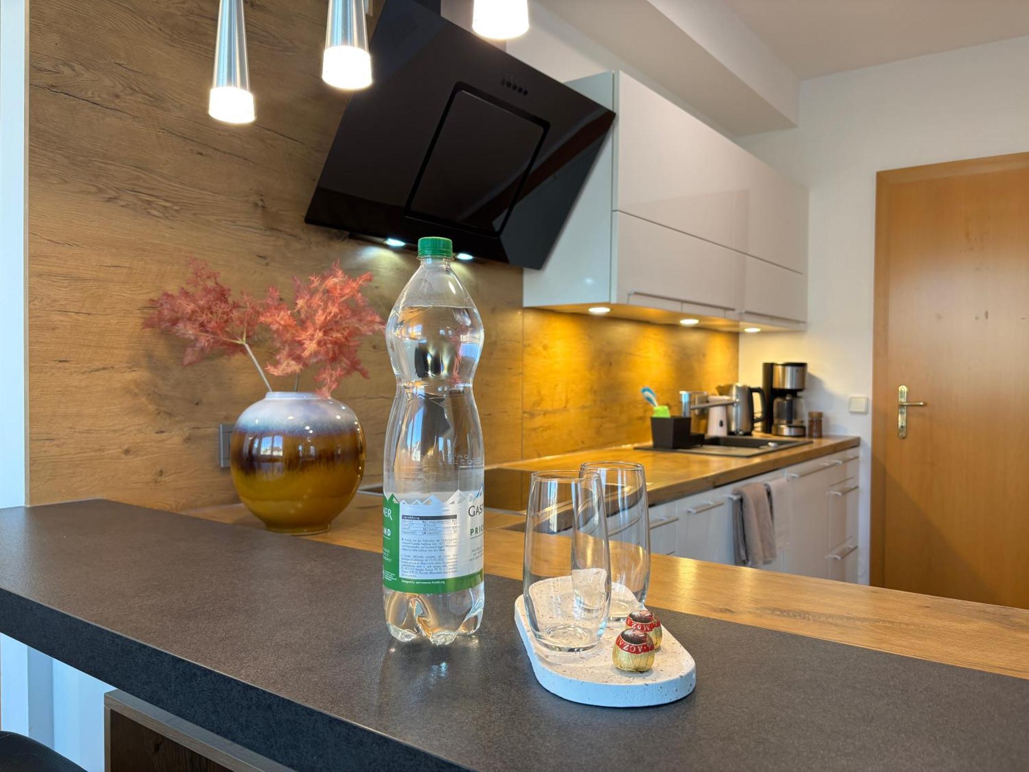 Apartment Klagenfurt Center With Free Parking - Ring41 Klagenfurt am Woerthersee Kültér fotó