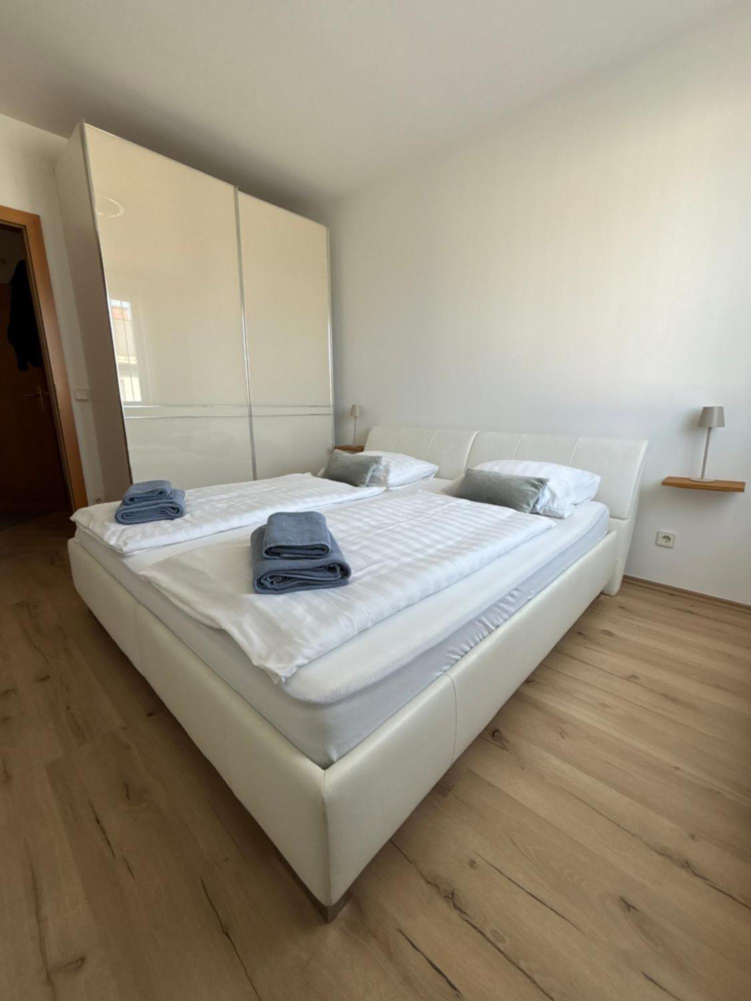 Apartment Klagenfurt Center With Free Parking - Ring41 Klagenfurt am Woerthersee Kültér fotó