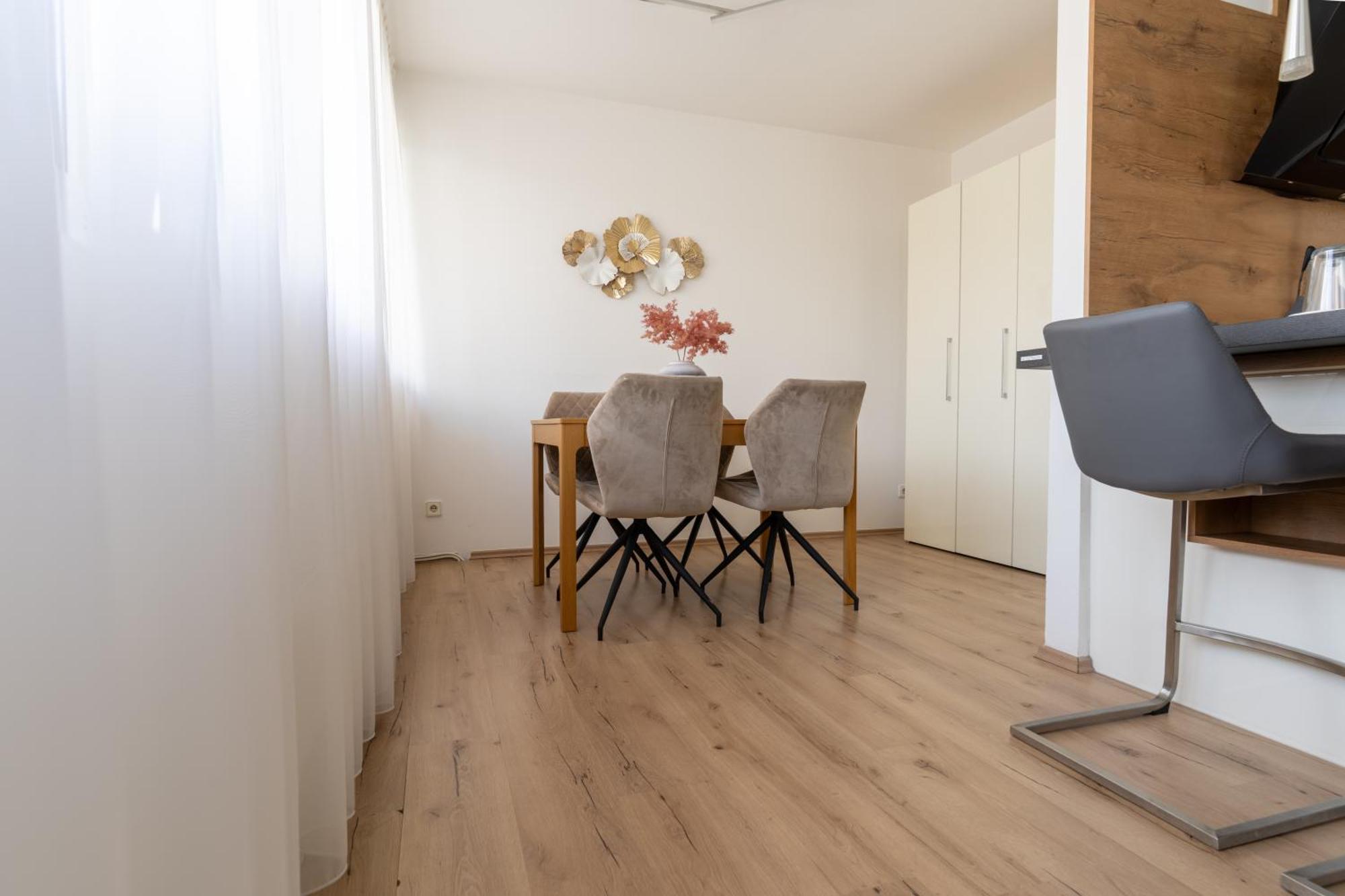 Apartment Klagenfurt Center With Free Parking - Ring41 Klagenfurt am Woerthersee Kültér fotó